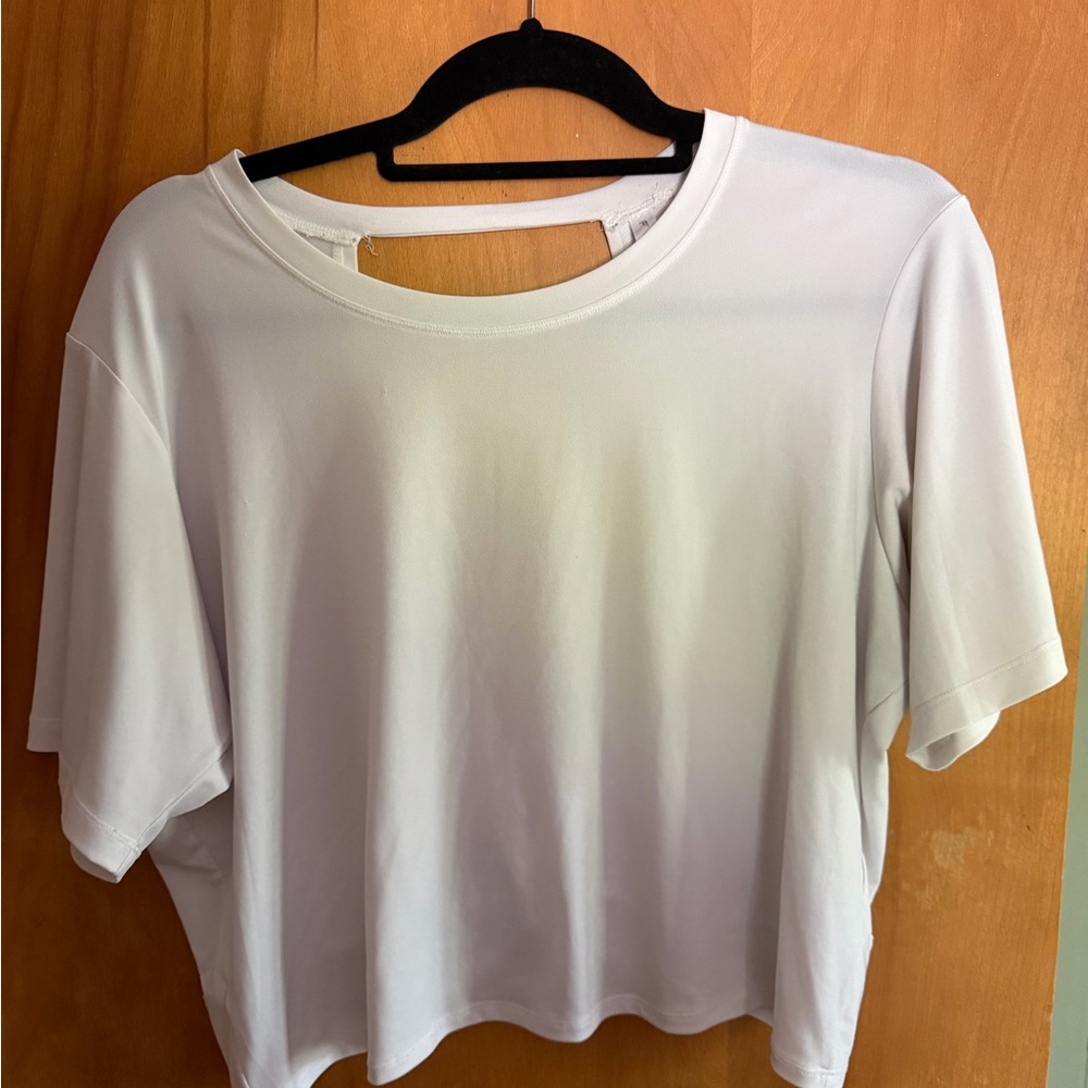 Fabletics Pia Powertouch Light Twist Back Tee